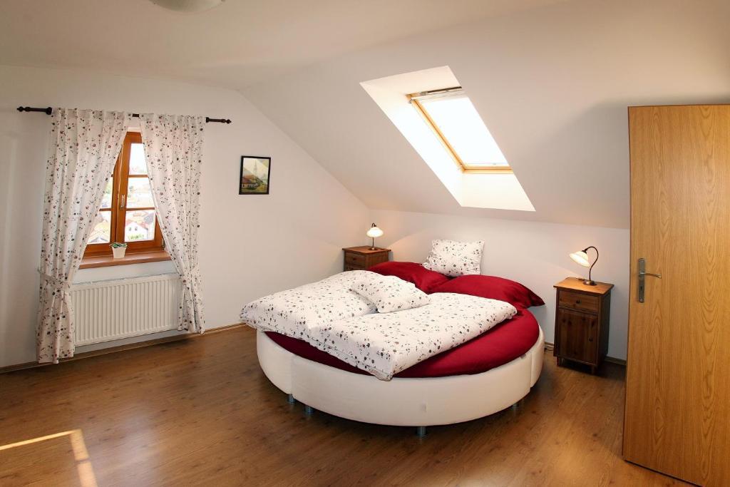 Penzion U Chodskeho Hradu Domazlice Room photo